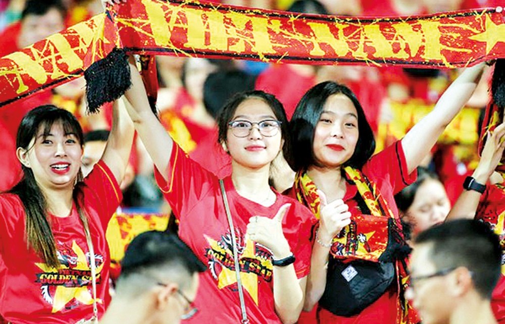 Trong dòng người tấp nập thấy sức dần hồi phục