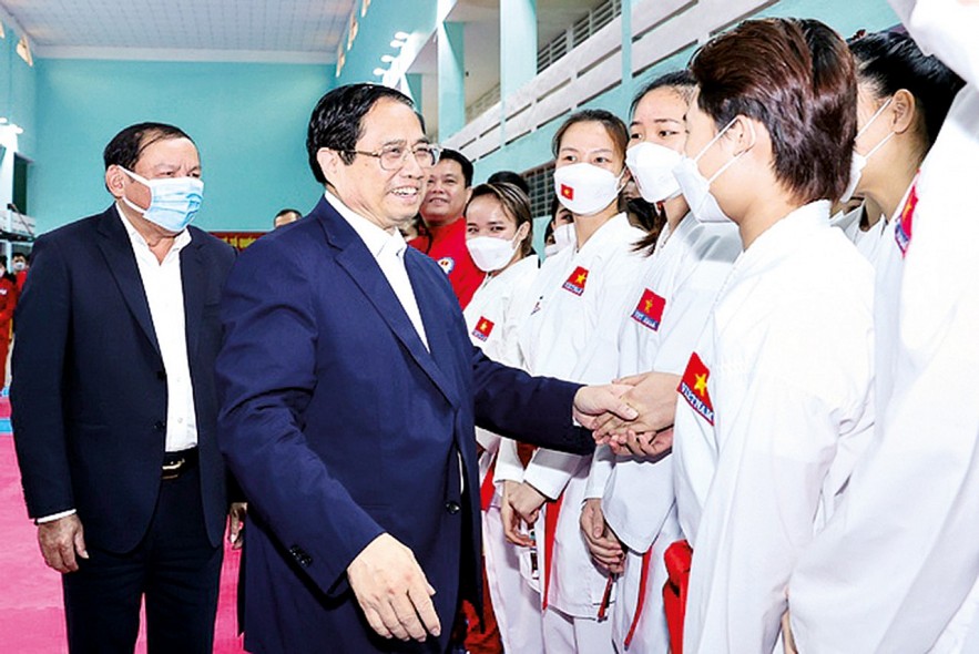 Thủ tướng Phạm Minh Chính động viên các vận động viên, huấn luyện viên dự SEA Games 31, ngày 18/4/2022.