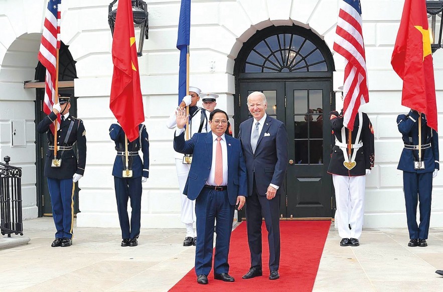 Thủ tướng Chính phủ Phạm Minh Chính và Tổng thống Hoa Kỳ Joe Biden tại Nhà Trắng ngày 12/5/2022. 