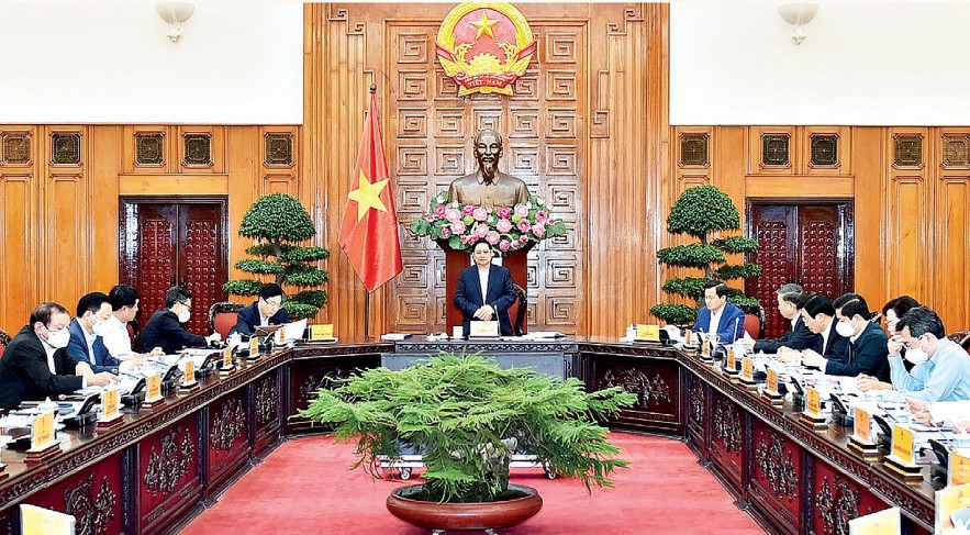 Thủ tướng Phạm Minh Chính chủ trì cuộc họp của Thường trực Chính phủ cho ý kiến về dự thảo Chương trình phục hồi và phát triển kinh tế - xã hội, ngày 24/10/2021.