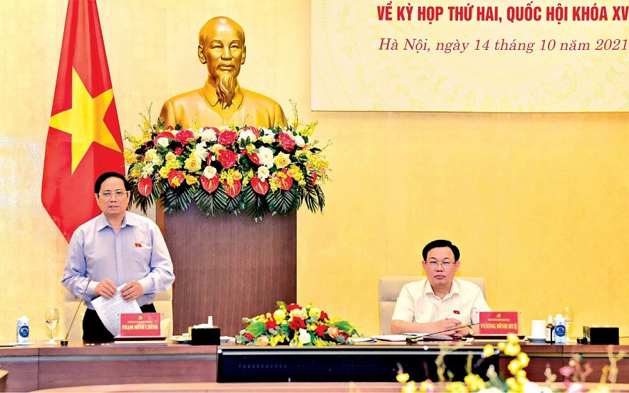 Thủ tướng Phạm Minh Chính và Chủ tịch Quốc hội Vương Đình Huệ cùng chủ trì cuộc họp ngày 14/10/2021 giữa Đảng đoàn Quốc hội và Ban Cán sự Đảng Chính phủ về việc chuẩn bị cho Kỳ họp thứ hai.