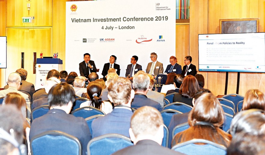 Hội nghị Xúc tiến đầu tư tại London năm 2019 đã để lại tiếng vang của Việt Nam trong giới đầu tư châu Âu. Ảnh: Mai An