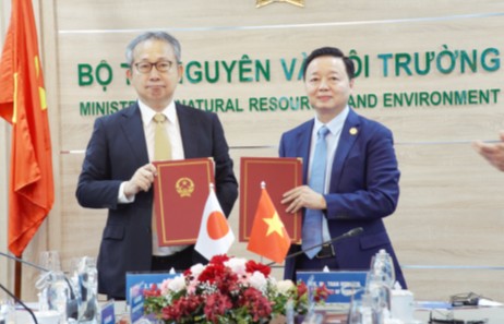 Việt Nam - Nhật Bản ký bản ghi nhớ hợp tác về tăng trưởng cácbon thấp