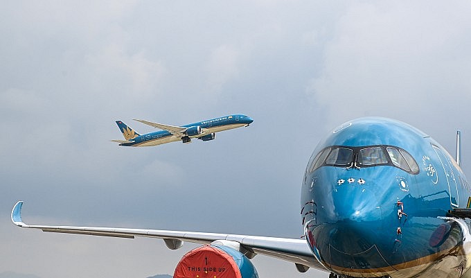 Viet Nam to resume regular international passenger flights next year