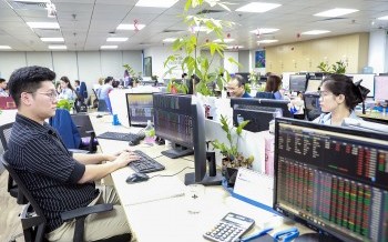 Nhiều doanh nghiệp niêm yết tăng trưởng lợi nhuận tích cực trong quý II/2026