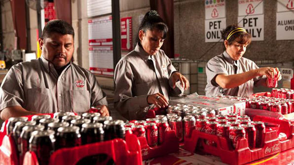 Doanh số giảm, Coca-Cola sa thải 1.800 nhân viên trên toàn cầu