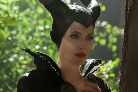 5. Maleficent – 180 triệu USD