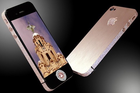 3- Diamond Rose iPhone 4 32GB – 8 triệu USD