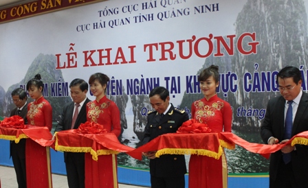 Quảng Ninh: Khai trương điểm kiểm tra chuyên ngành tại cảng Cái Lân