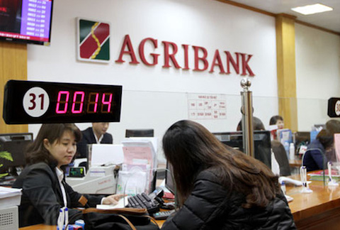 Agribank trả lại tiền thừa cho khách hàng trên 112 tỷ đồng