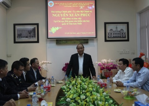 Thủ tướng: Hải quan cửa khẩu sân bay Tân Sơn Nhất phấn đấu thành đơn vị kiểu mẫu