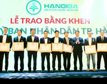 Hà Nội biểu dương 22 tập thể và cá nhân doanh nghiệp