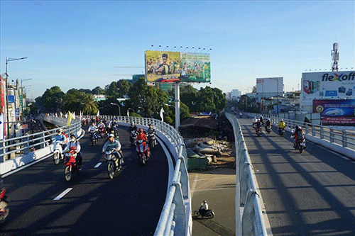 TP.HCM thông xe cầu vượt nút giao Nguyễn Thái Sơn