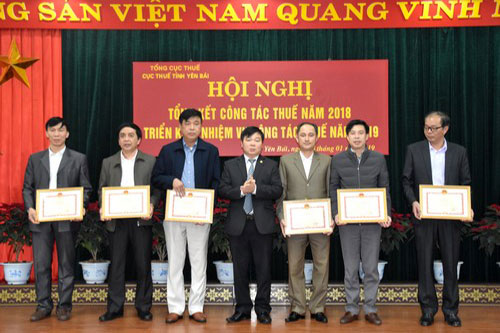 Ngành Thuế Yên Bái ra quân phấn đấu thu vượt dự toán