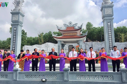 Thủ tướng dự lễ khánh thành công trình tưởng niệm liệt sĩ Núi Quế