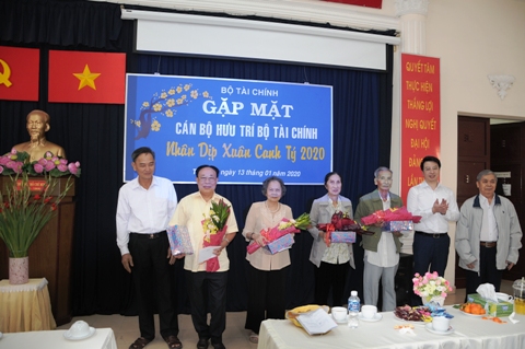 Gặp mặt thân mật cán bộ hưu trí ngành Tài chính phía Nam