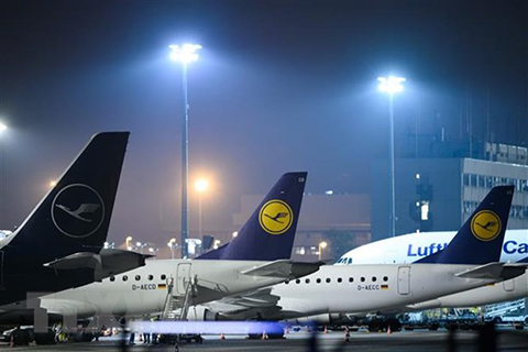 Lufthansa mất danh hiệu hãng hàng không chở khách lớn nhất châu Âu