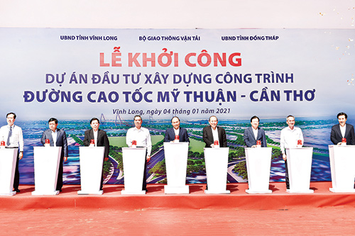 Thủ tướng Chính phủ Nguyễn Xuân Phúc phát lệnh khởi công