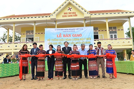 cang quy nhon ban giao cong trinh dien nang luong mat troi tai tinh binh dinh