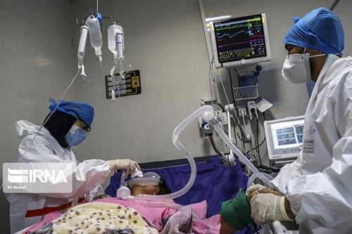 Bệnh nhân nhiễm COVID-19 được điều trị tại bệnh viện ở Tehran, Iran
