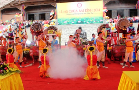 Tưng bừng khai hội chùa Bái Đính