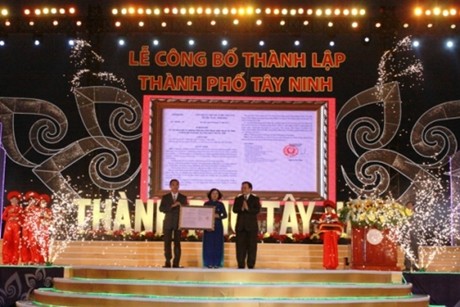 Công bố thành lập thành phố Tây Ninh