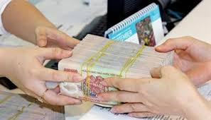Không sử dụng tiền mặt để góp, chuyển nhượng vốn góp vào doanh nghiệp