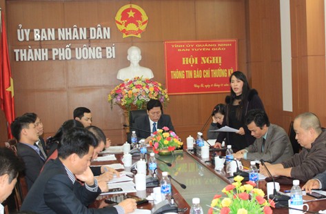 Bà Hoàng Thị Hà - Phó Chủ tịch UBND TP.Uông Bí, Trưởng ban Tổ chức Hội Xuân Yên Tử năm 2015.
