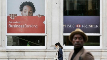 co quan thue mo rong dieu tra cac tai khoan ngan hang cua hsbc