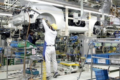 Toyota có thể buộc phải tạm ngừng sản xuất do thiếu thép nguyên liệu