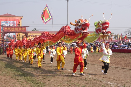 Đầu năm đi lễ hội Tịch Điền Đọi Sơn