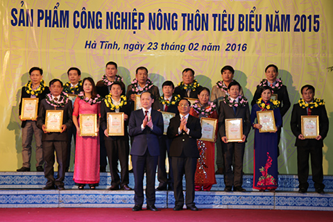 Hà Tĩnh: Tôn vinh 29 sản phẩm công nghiệp nông thôn tiêu biểu