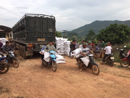 Dự trữ Hà Nam Ninh giao trên 418 tấn gạo hỗ trợ người nghèo