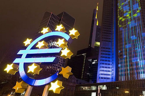 ECB, Liên Hợp quốc cảnh báo về tác động của việc Mỹ cải cách thuế