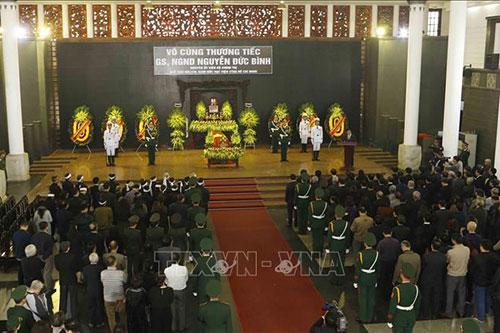 Lễ viếng, an táng đồng chí Nguyễn Đức Bình tại quê nhà