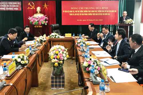 Phó Thủ tướng Trương Hòa Bình phát biểu chỉ đạo tại buổi làm việc.