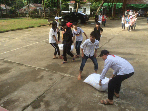 Lùi thời gian chuyển gạo hỗ trợ học sinh Hà Giang sang tháng 3