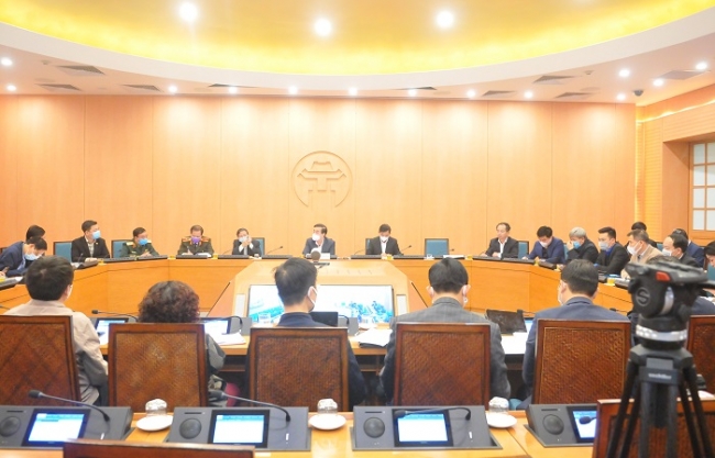 Hà Nội ghi nhận thêm 4 ca nghi nhiễm Covid-19