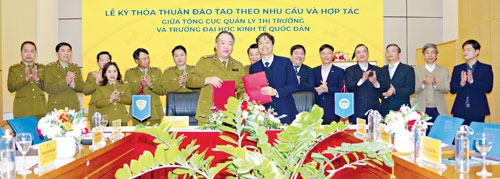nam 2021 quan ly thi truong tang cuong triet pha hang gia hang lau