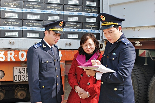 nganh hai quan vua day manh tao thuan loi thuong mai vua phong chong dich benh