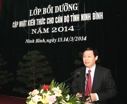 gsts vuong dinh hue bao cao chuyen de ve kinh te thi truong dinh huong xhcn tai ninh binh