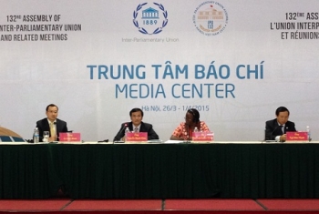 Trình mô hình Tổng thư ký Quốc hội Việt Nam vào tháng 5