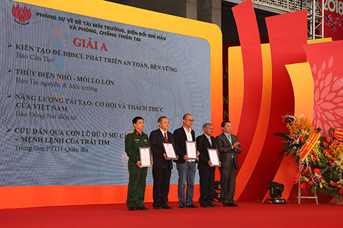 hội báo toàn quốc