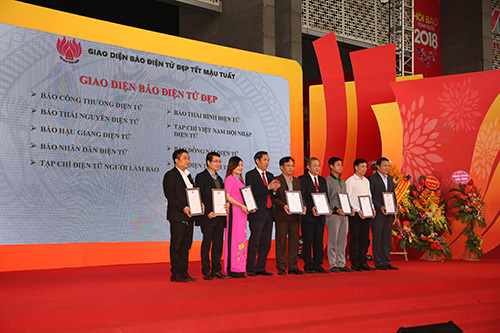 hội báo toàn quốc