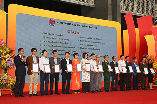 hội báo toàn quốc