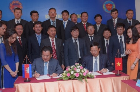tang cuong hop tac hai quan viet nam campuchia