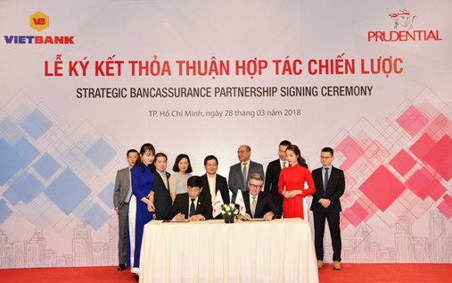 Prudential và Vietbank ký kết thỏa thuận hợp tác