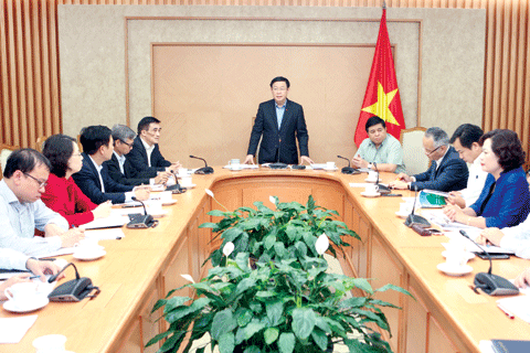 Phó Thủ tướng Vương Đình Huệ chủ trì cuộc họp của Tổ điều hành kinh tế vĩ mô.