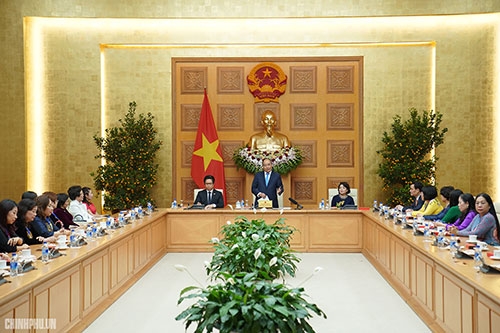 Thủ tướng gặp mặt các nữ doanh nhân tiêu biểu