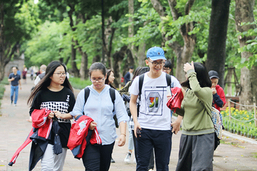 Ngày mai Bắc Bộ ‘đón’ không khí lạnh, trời mưa rào và rét